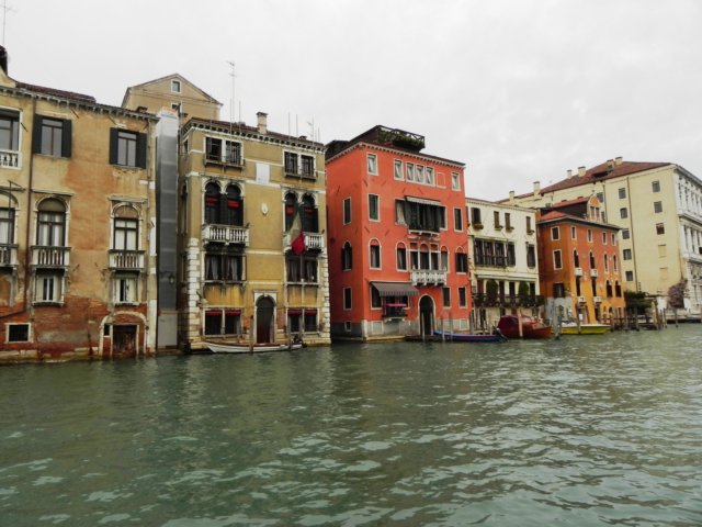 housesongrandcanal5.jpg