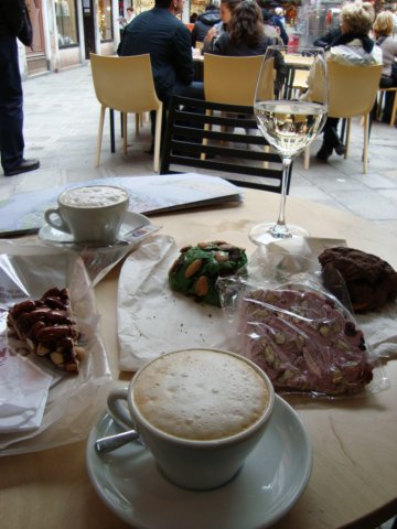 pauseforacoffeebreak.jpg