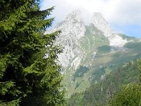 DSCN9100  We parked Toto at Le Flon and hiked up the first 350 m over the Col