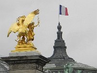 DSCN0657  Time to enter the Grand Palais