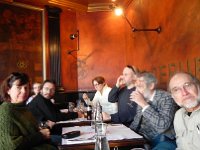 DSCN0908  Lunchtime in café III, as our attention shifts away