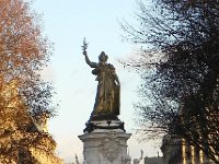 DSCN0928  We bid adieu to la République