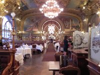 DSCN0930  The décor was extravagant!