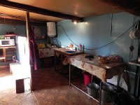 DSCN8192  This was a great kitchen with hot water.