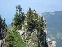 DSC06317  The ridge has many rocky outcrops with cliffs below