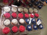 DSCN7161  Then to the supermarket where we found patriotic cupcakes