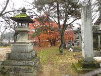 DSCN0188  Temple grounds