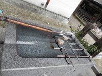 DSCN0191  Drinking fountain in front of temple