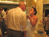 2013-0914-CakeCutting3(LC)  cutting of the cake