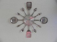 DSCN9674  A most apt clock for the auberge!