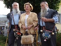 DSC06097  Get your picture taken with Grumpy and Sneezy!