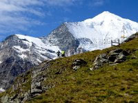 DSC01049  A huge mountain!
