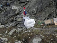 DSCN2351  Someone was setting up some kind of temporary shelter (note bedframes)