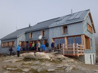 DSC00958  A huge group from France left at the same time as us.