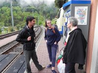 DSCN1404  Waiting at the train stop the next morning