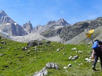 DSCN2064  A trail junction near 2400 m