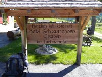 DSCN2096  The end of the hike, where we have stayed before