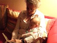 20141205 225505  Titine reading I