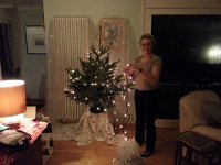 20141206 181437  Setting up the tree we got in Vevey