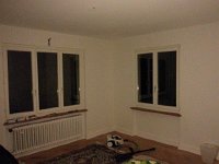 20141221 181943  N&#38;B bedroom with one curtain support