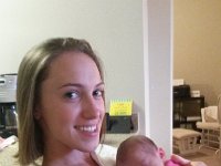 20140727 020655  Bri holds Valérie so that Vivi can eat..