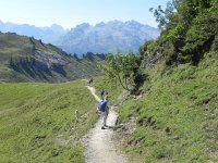 DSCN4608  Many people as several lifts bring folks up