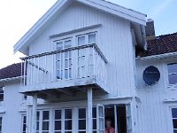 DSCN3248  Christine on the inside looking out.