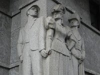 DSCN3837  and a wry comment on cross-class relations.