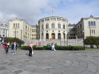 DSCN3838  The sun tried to break through near the Parliament