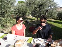 DSCN5169  Aurélie asks Joachim...