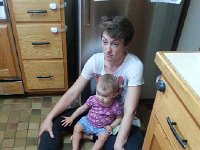 20150923 083121  sittin&#39; on Mommy