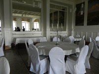 DSCN4720  Guided through the breakfast nook