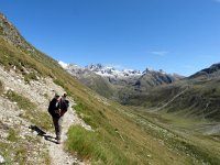 IMG 0075  Still bringing up the rear