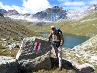 IMG 0093  HP keeping the boulder in place