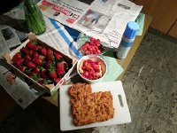 20160415 210216  Strawberries on sale