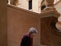 20160424 105414  a quick snack in the Palais