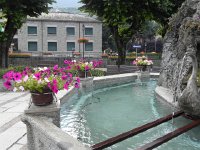 DSCN6881  Limpid water of fountain