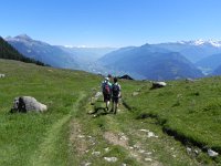 DSCN7107  Post-lunch return to trail