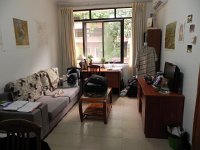 DSCN6373  Their salon