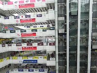 DSCN6434  Inside another market building