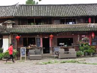 DSCN6666  Restaurant on the square