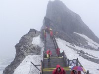 DSCN6746  Nikki approaches