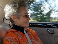 20160327 111155  Christine in her brilliant beach strolling outfit