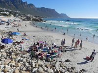 DSCN8717  demarcated by rocks