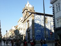 20161009 170431  A stroll around Porto: a blue and white tile decorated church