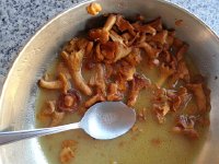 20160925 190052  25 September chanterelles for dinner