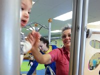 20171210 103052  Titine gives a helping hand