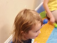 20171210 110600  bubbles in her hair