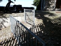 20170730 102300  repaired gate on Côte de Pallens