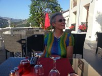 20170619 192233  conferring with hostess (unseen)